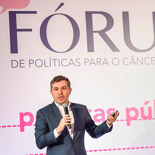 Fórum de Políticas para o Câncer de Mama do Laço Rosa no Rio de Janeiro (2019).