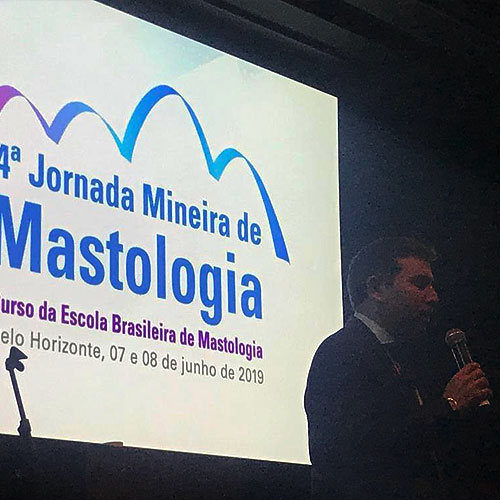 Jornada Mineira de Mastologia em Belo Horizonte (2019). Tema da palestra: Câncer de Mama em pacientes Jovens.